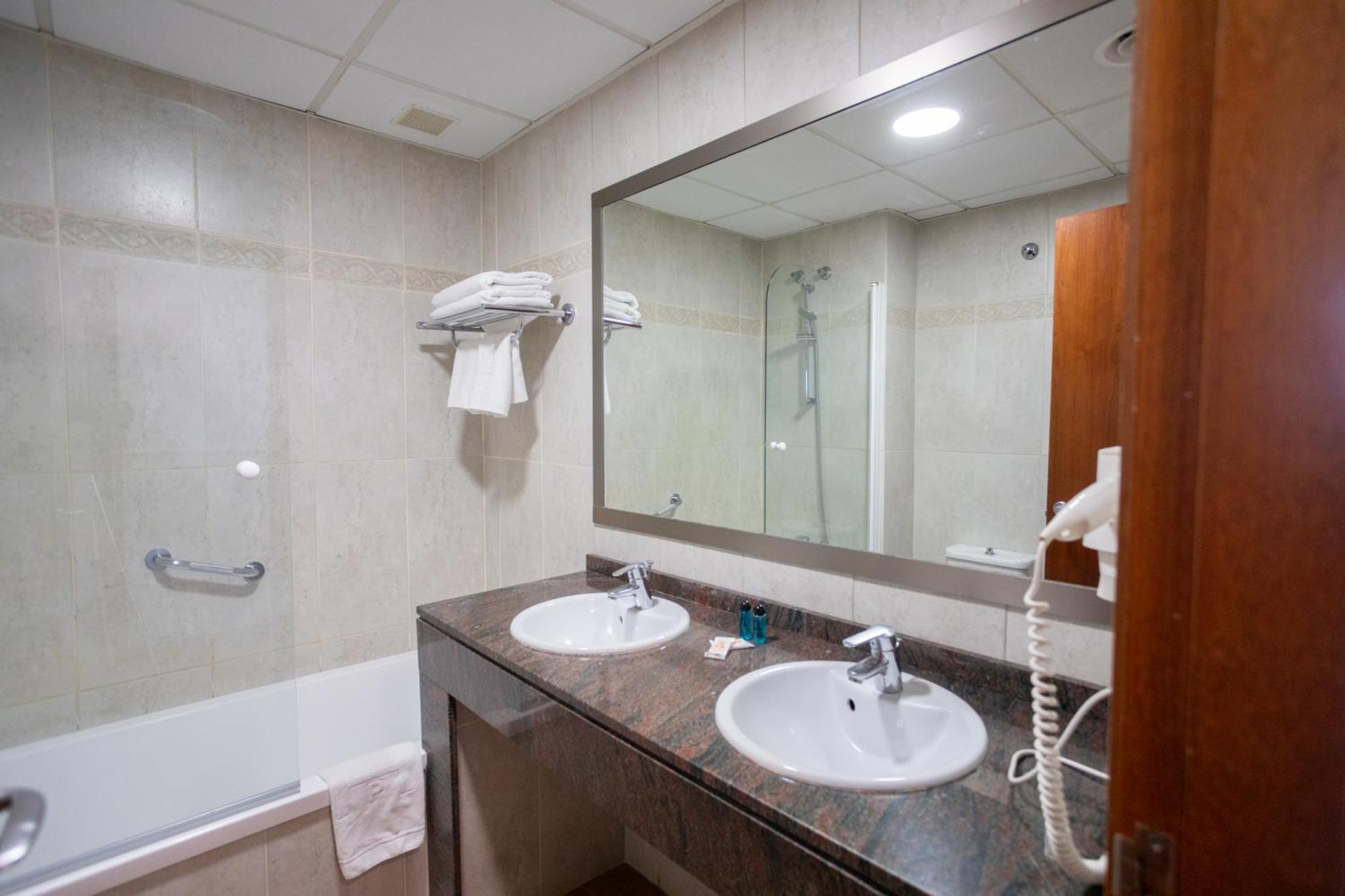 Hotel Cibeles Playa Gandia Bagian luar foto