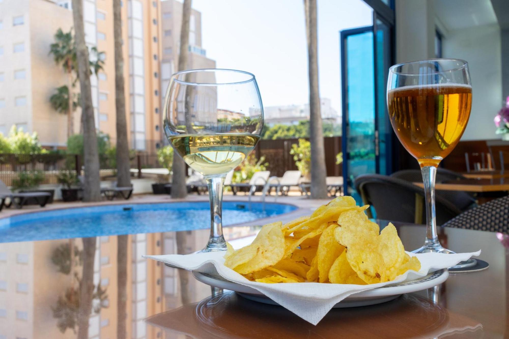 Hotel Cibeles Playa Gandia Bagian luar foto