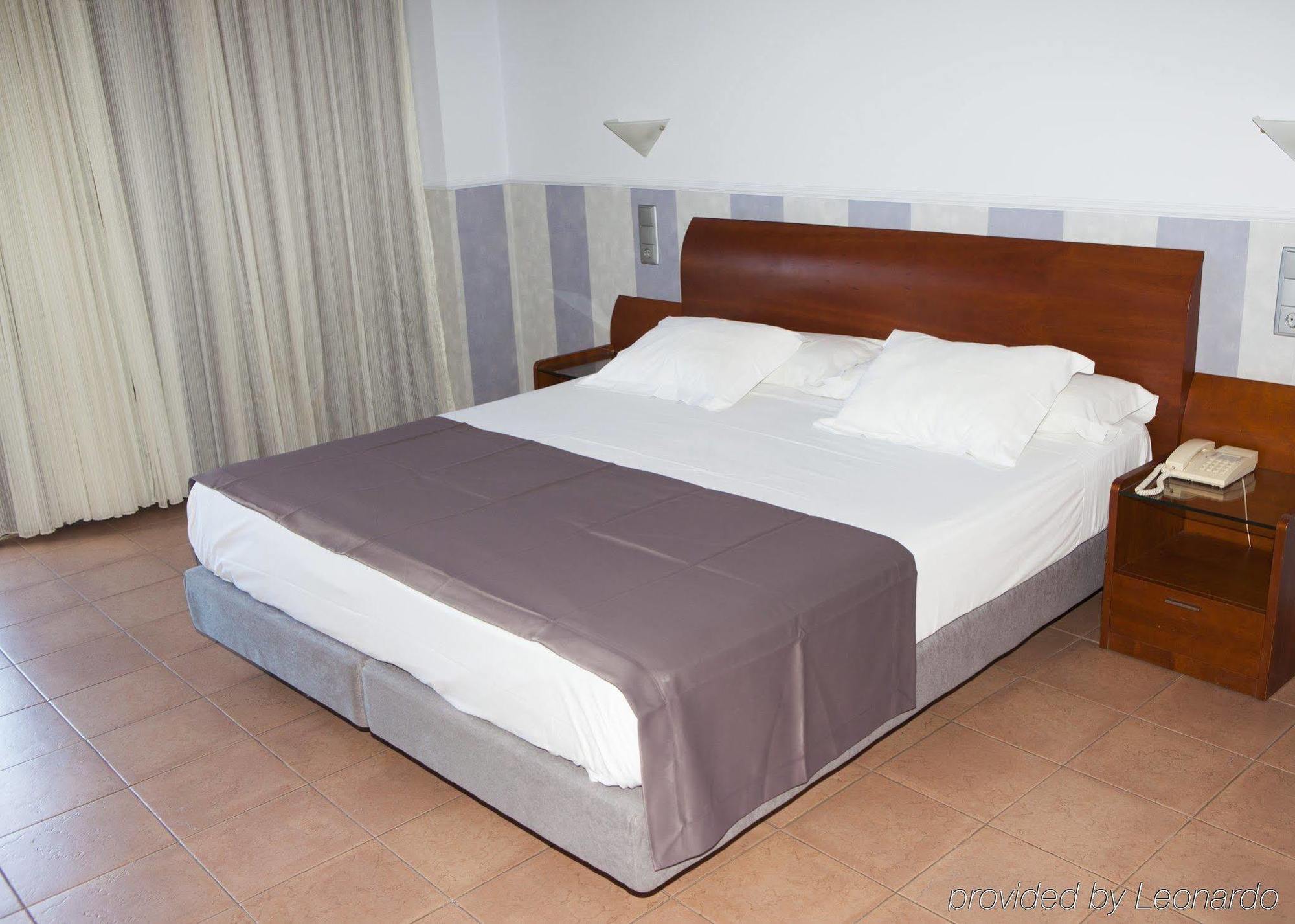 Hotel Cibeles Playa Gandia Bagian luar foto